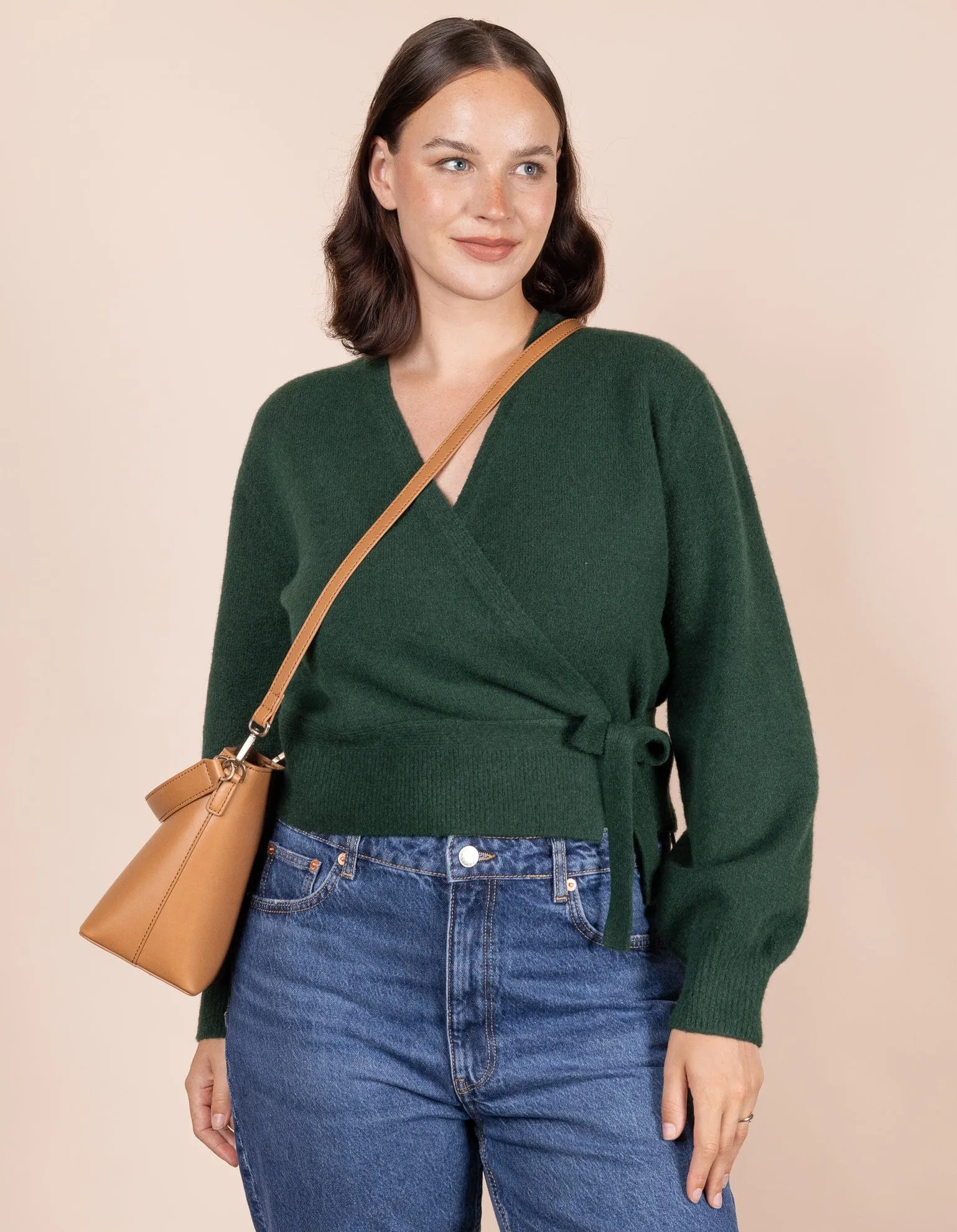 Bobbi Apple Leather Midi Vegan Bucket Bag | Brown