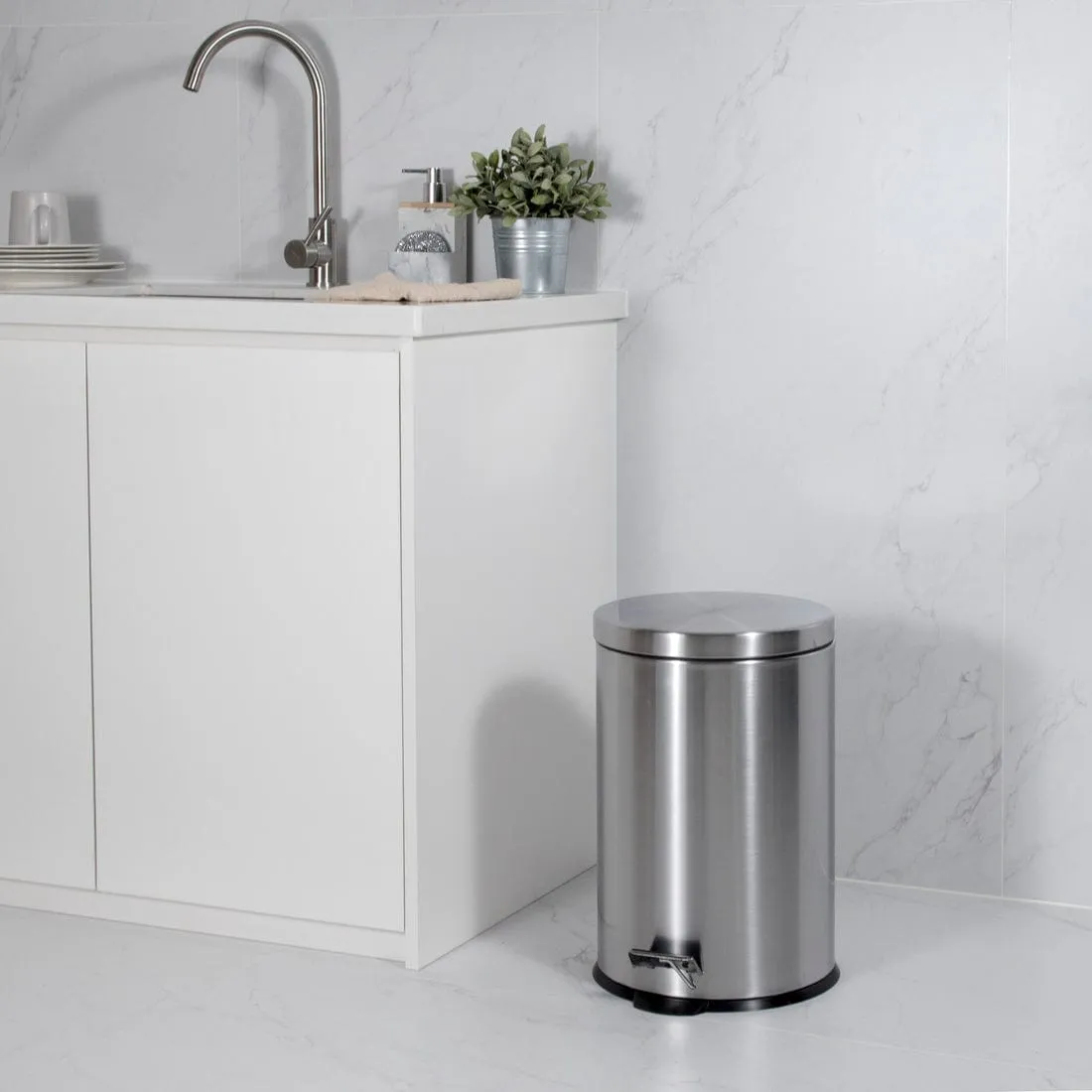 Casa Roma 20L Stainless Steel Pedal Bin Silver KB7035-20LS