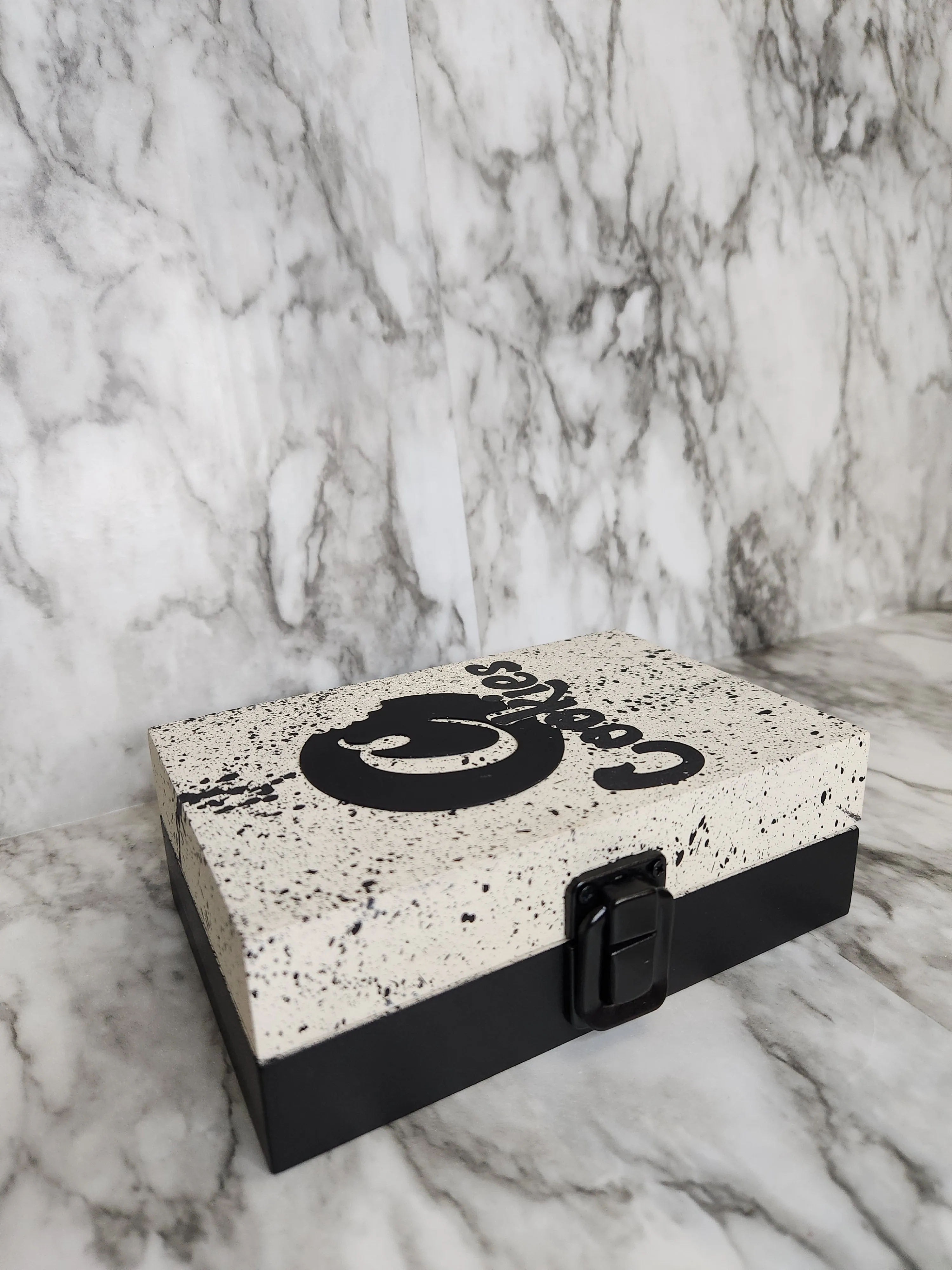 Custom Cookies Stash Box (Oreo)