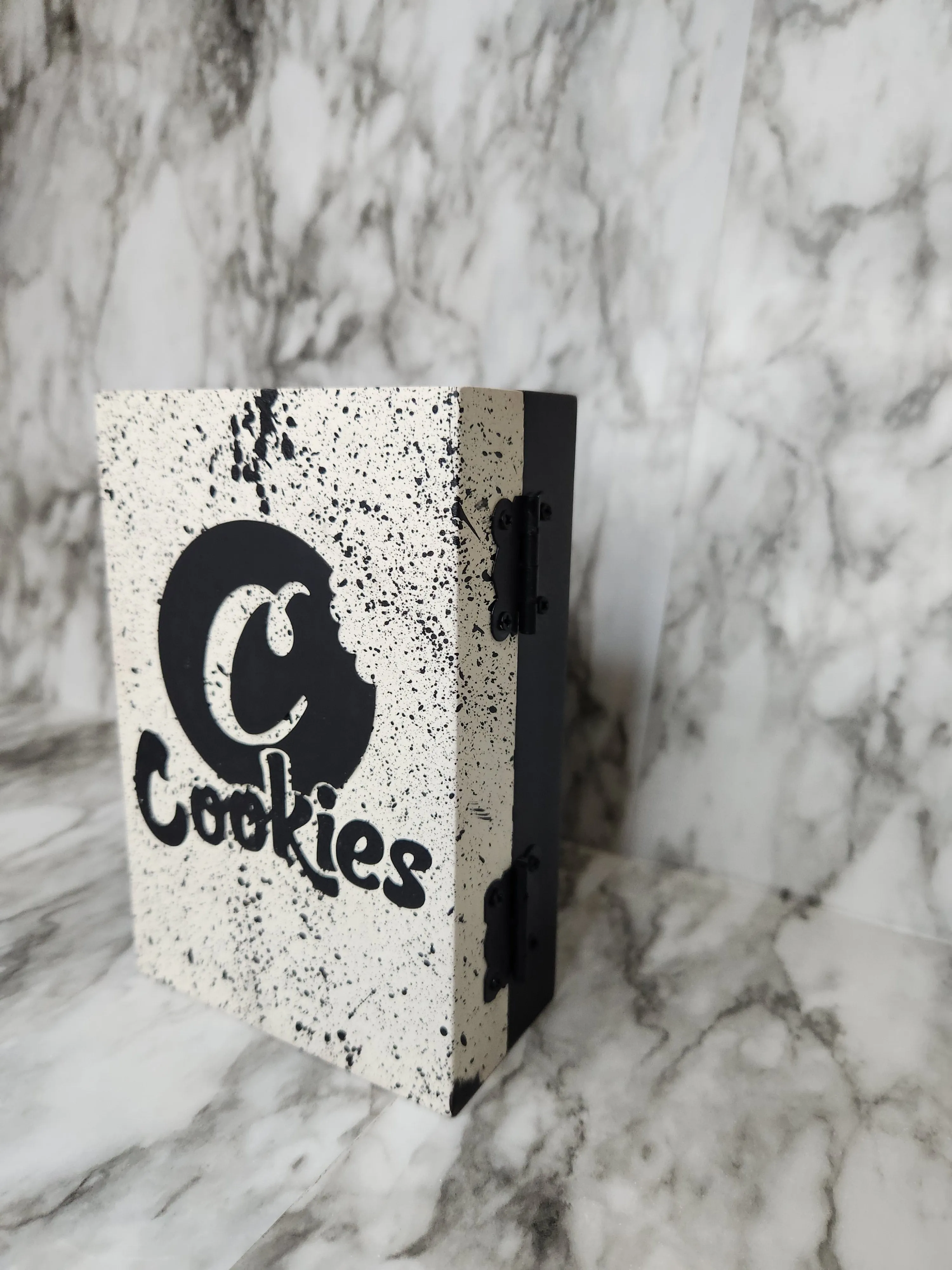 Custom Cookies Stash Box (Oreo)