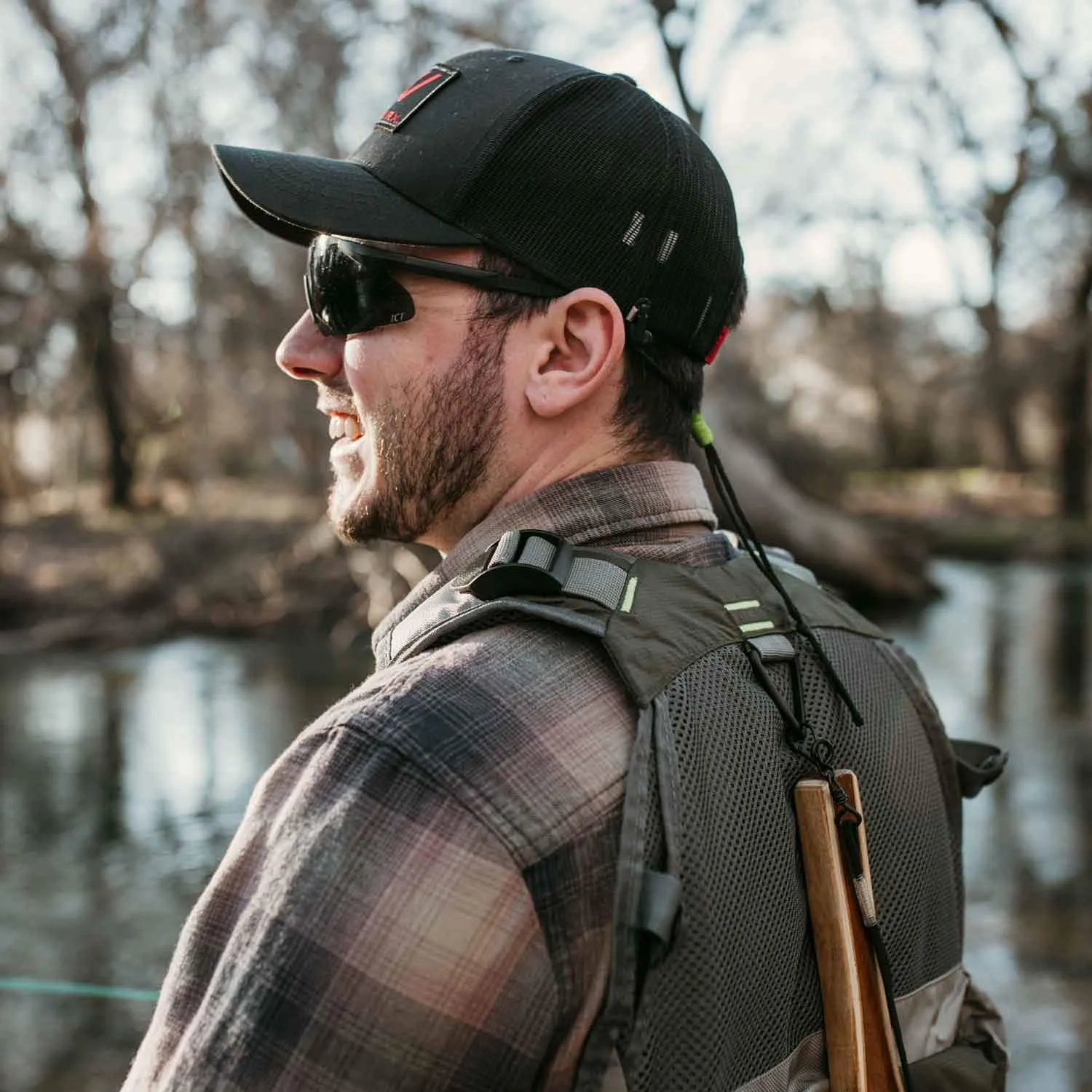 Fly Fishing Vest With Mesh Multi-Pocket Storage