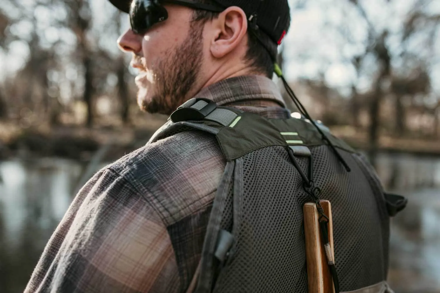 Fly Fishing Vest With Mesh Multi-Pocket Storage