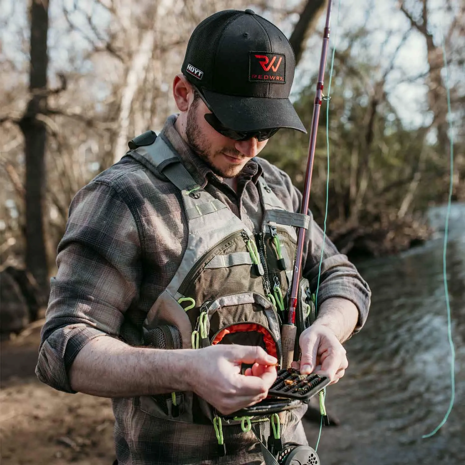 Fly Fishing Vest With Mesh Multi-Pocket Storage