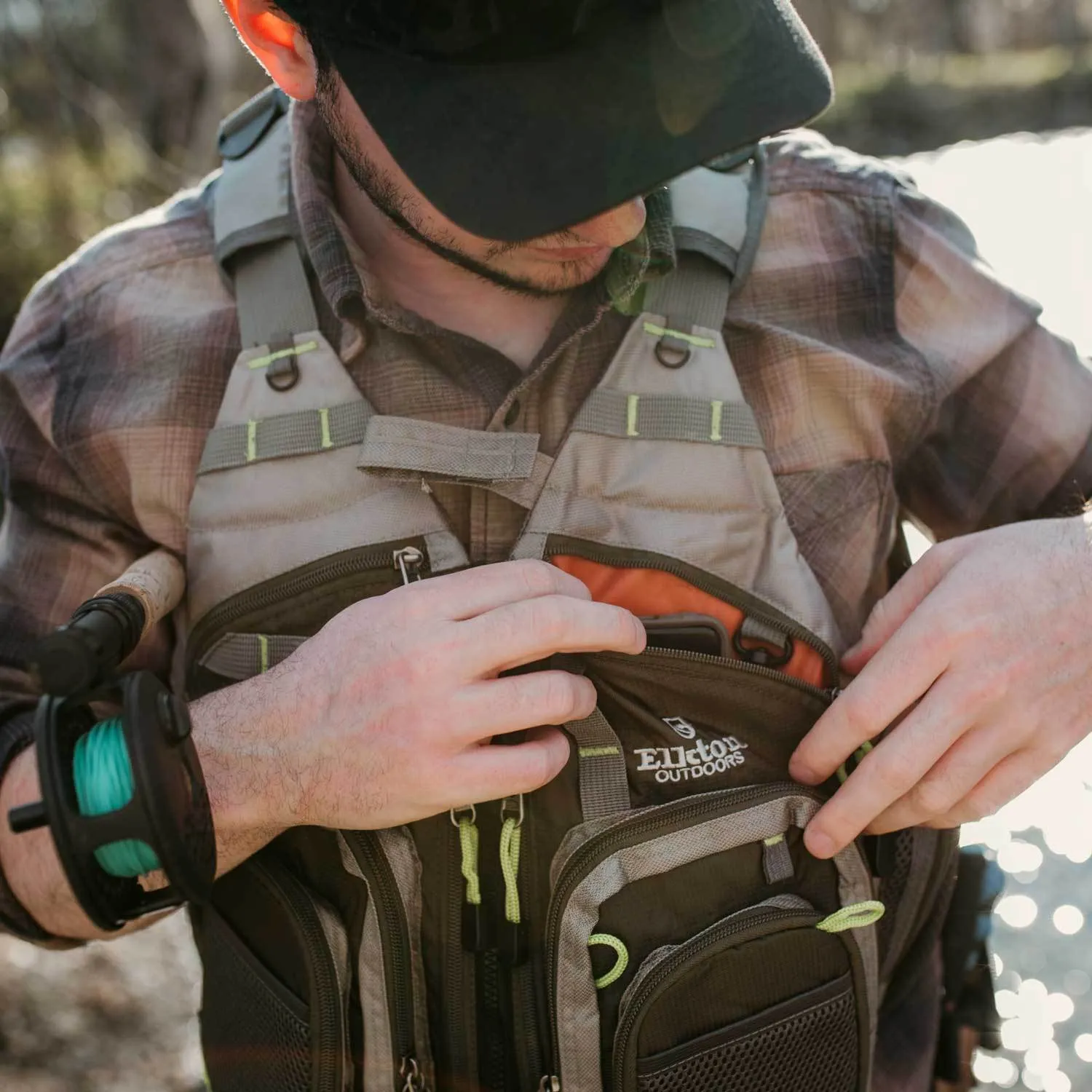Fly Fishing Vest With Mesh Multi-Pocket Storage