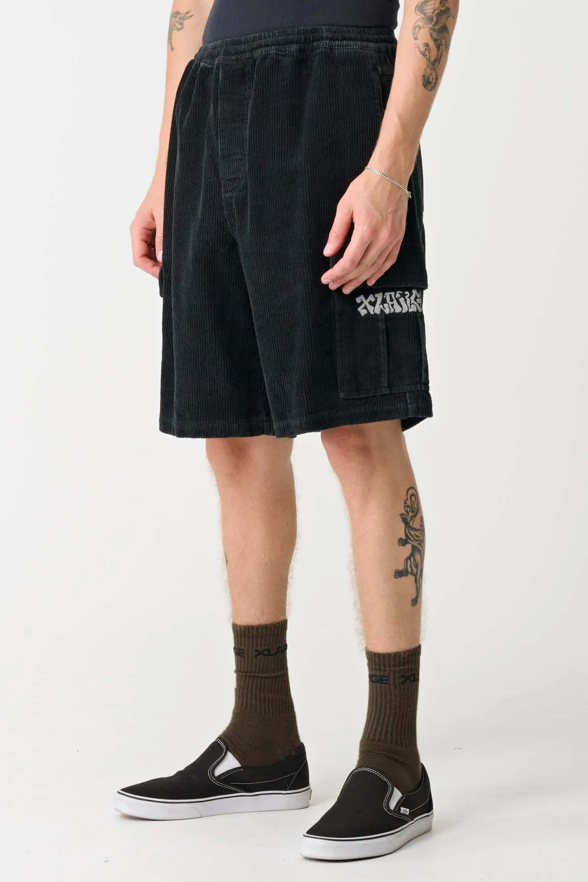GRAFF CORD 91 CARGO SHORT - PIGMENT BLACK