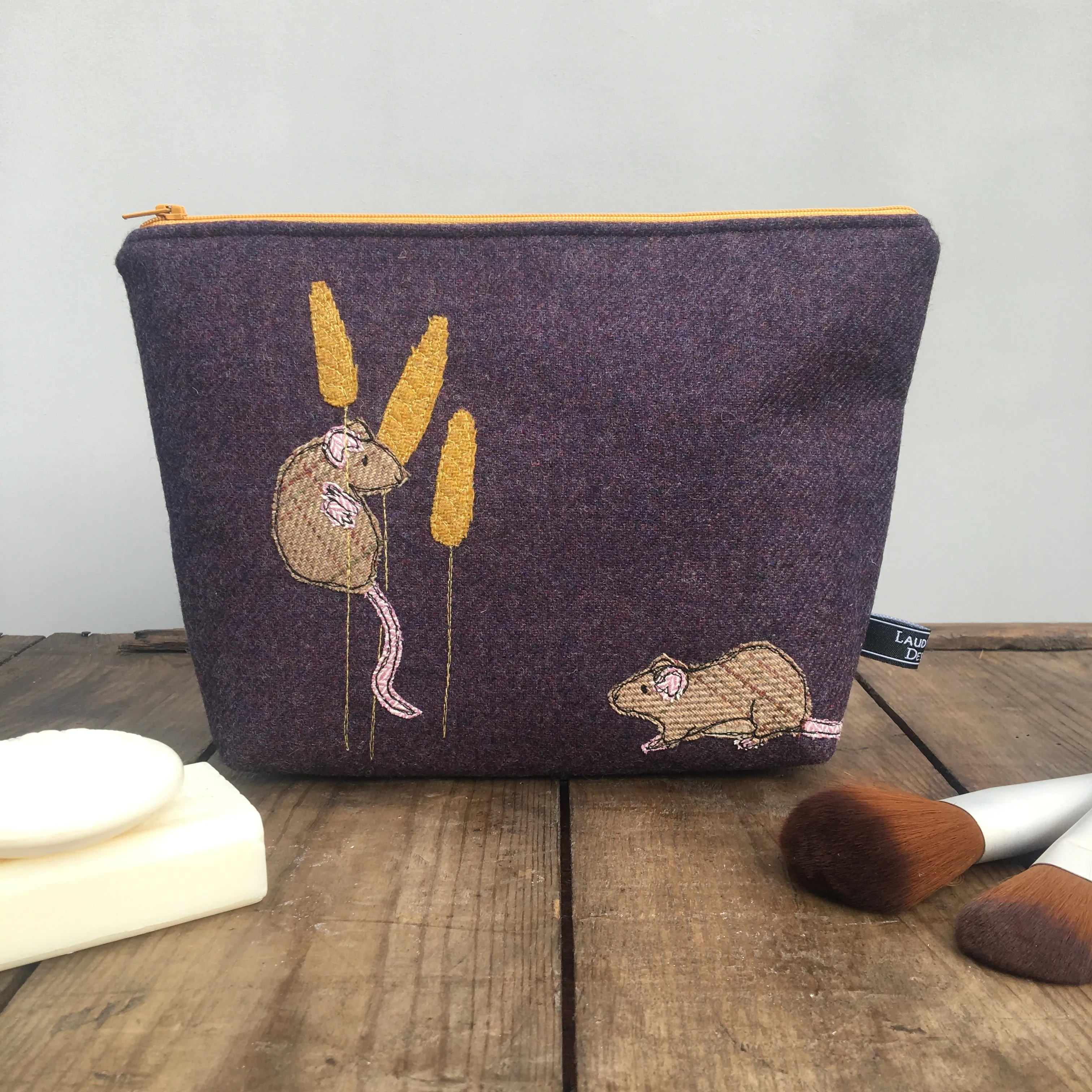 MORRIS Field mouse Pouch