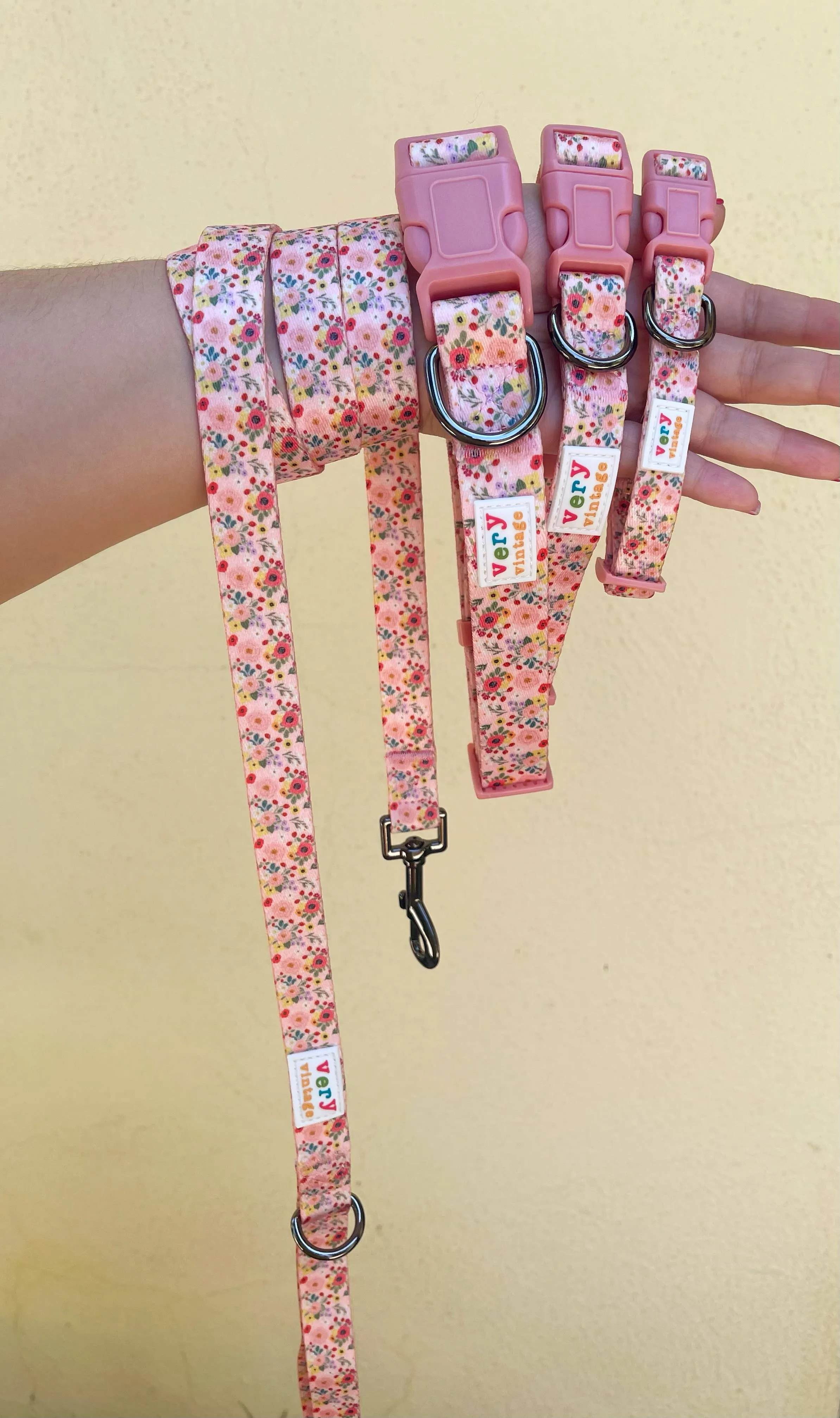 Very Vintage Designs - Garden Party - Pink Floral Flowers Recycled Collar & Leash