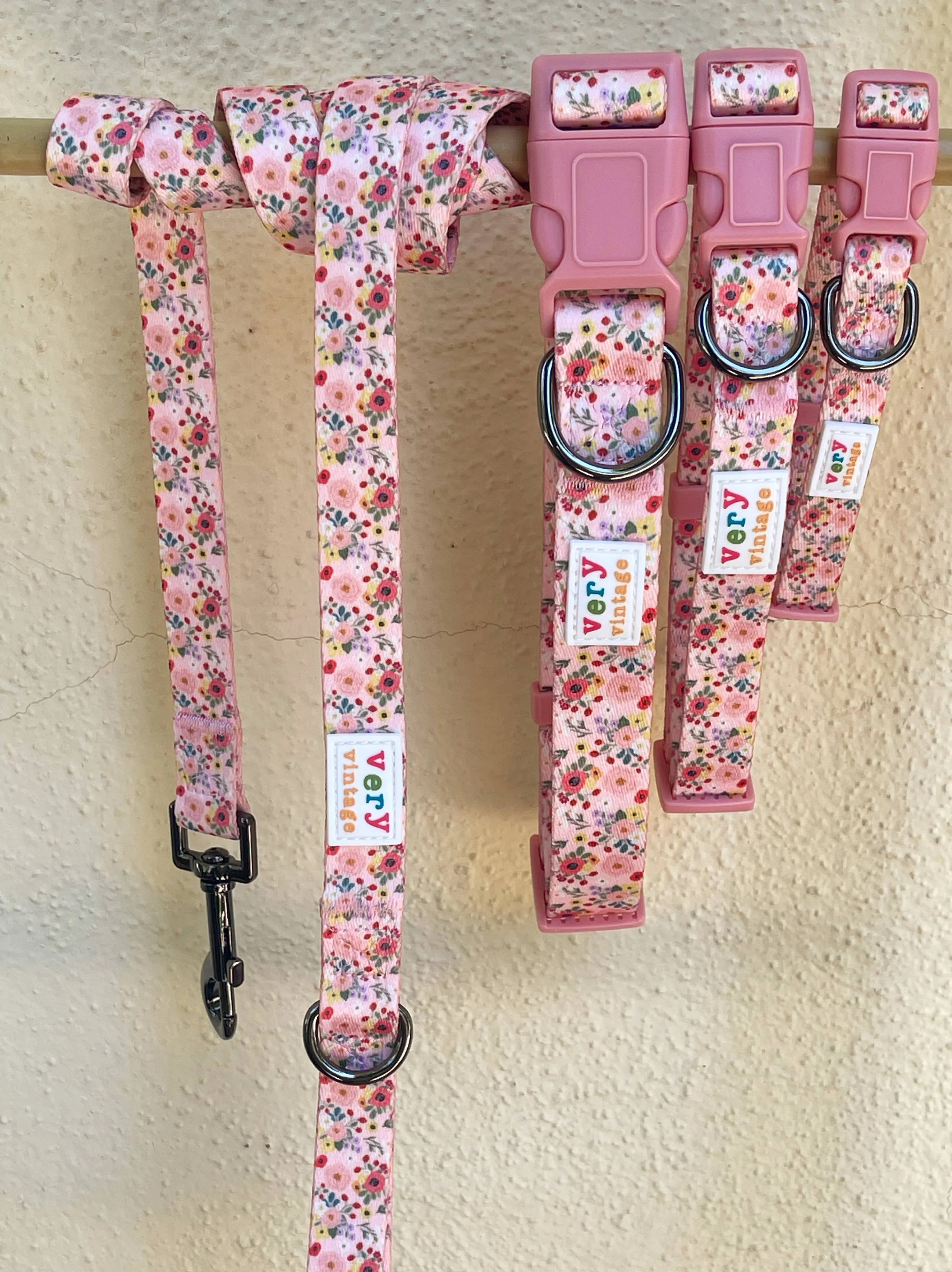 Very Vintage Designs - Garden Party - Pink Floral Flowers Recycled Collar & Leash